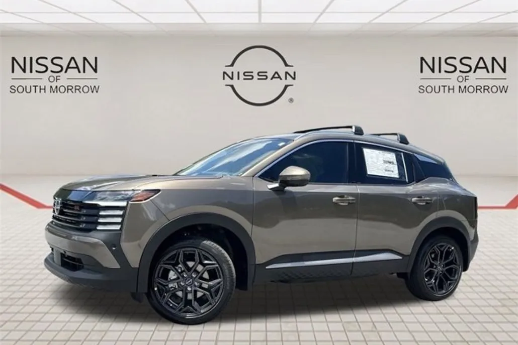 2025 Nissan Kicks SR photo 1