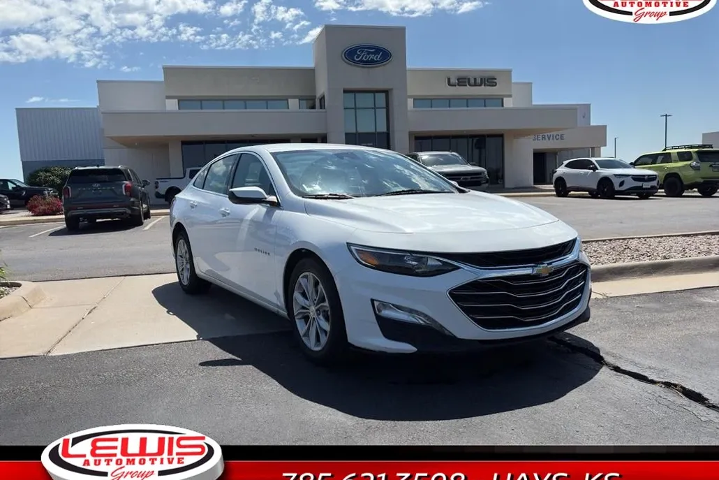 2023 Chevrolet Malibu 1LT photo 1