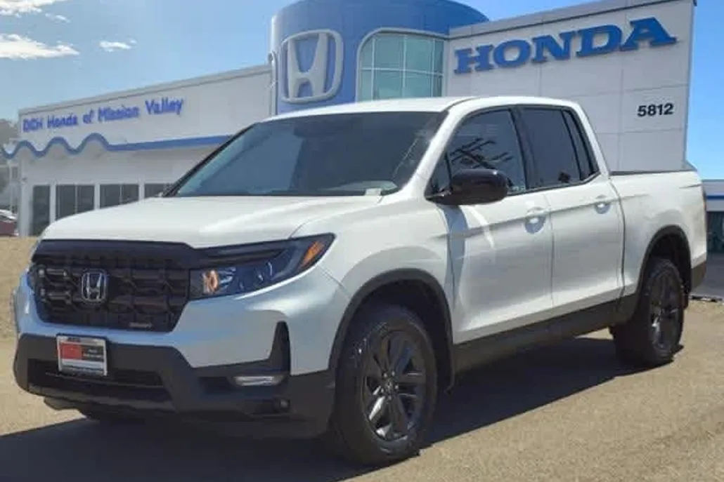 2024 Honda Ridgeline Sport photo 1