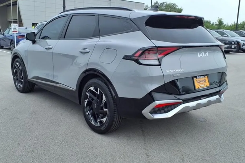 2024 Kia Sportage photo 1