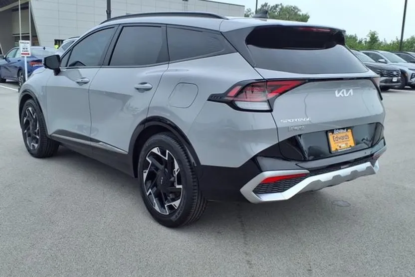 2024 Kia Sportage photo 1