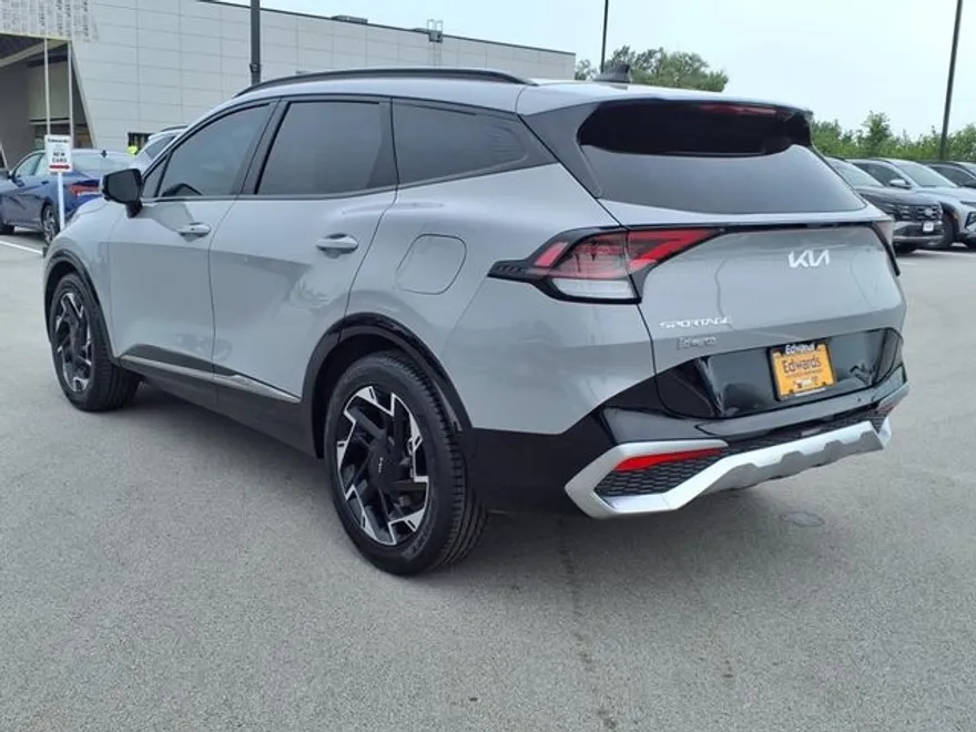 2024 Kia Sportage photo 1