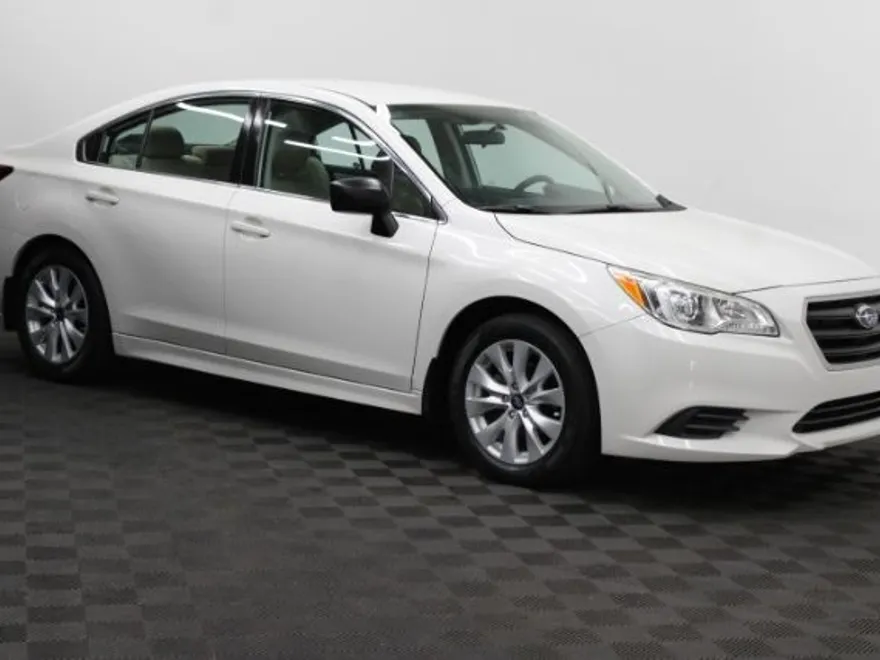 2017 Subaru Legacy 2.5i photo 1