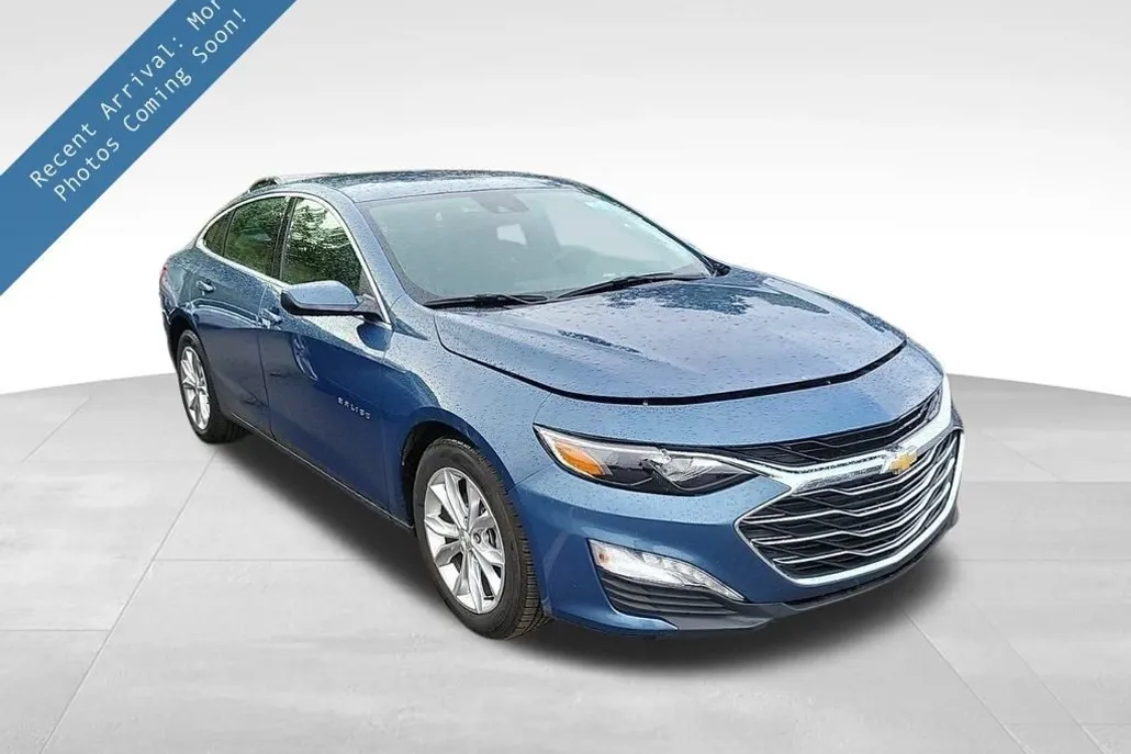 2024 Chevrolet Malibu 1LT photo 1