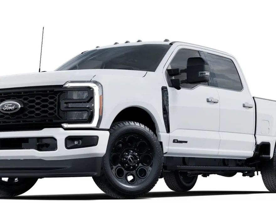 2025 Ford F-350 Lariat photo 1