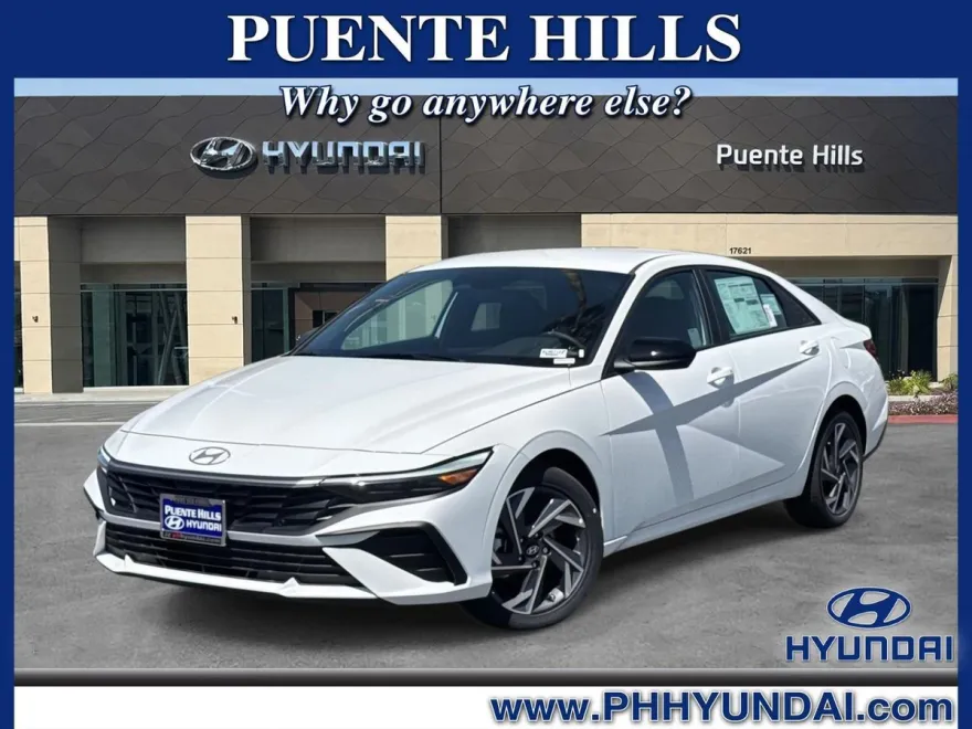 2025 Hyundai Elantra SEL Sport photo 1