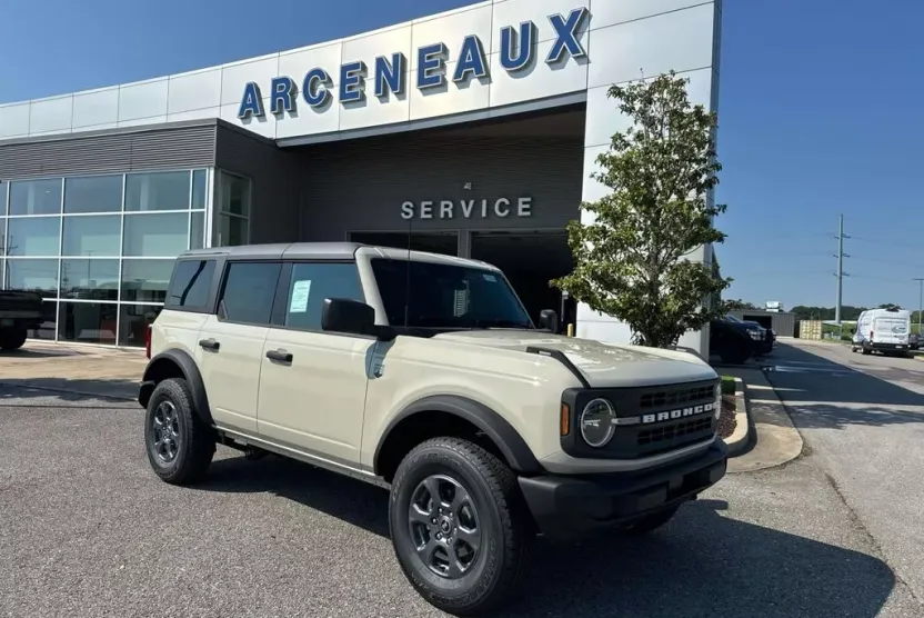 2025 Ford Bronco Big Bend photo 1
