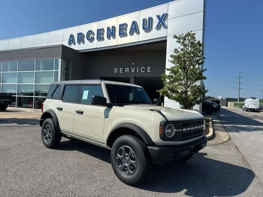 2025 Ford Bronco Big Bend photo 1