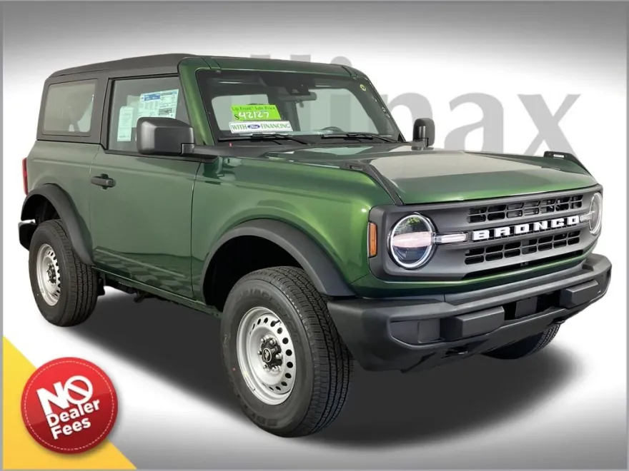 2025 Ford Bronco Base photo 1