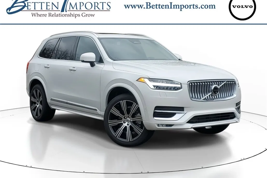 2025 Volvo XC90 Plus photo 1