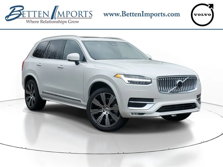 2025 Volvo XC90 Plus photo 1