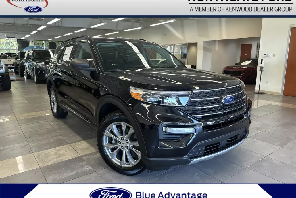 2022 Ford Explorer XLT photo 1