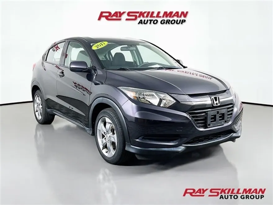 2017 Honda HR-V LX photo 1