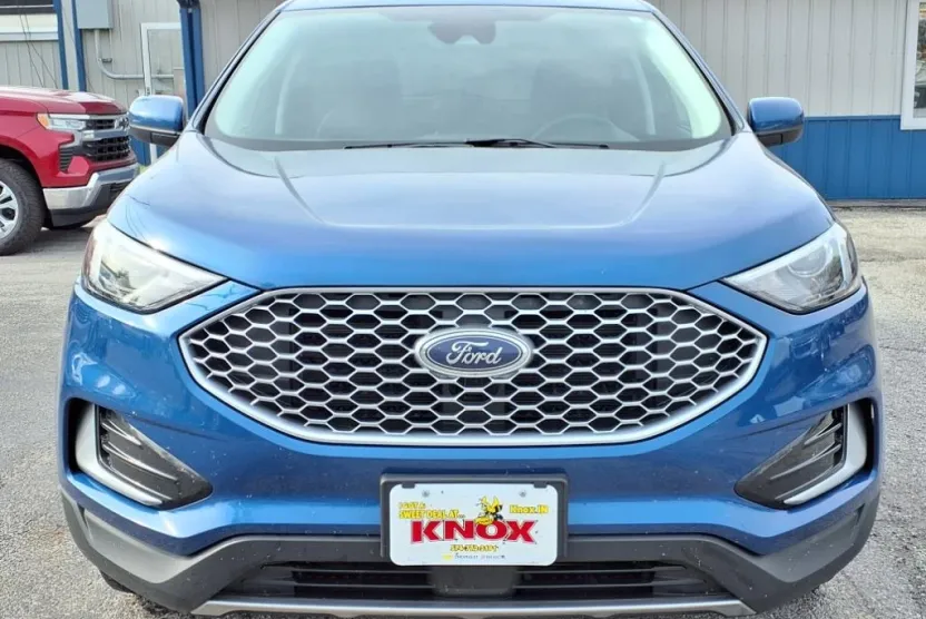 2024 Ford Edge SEL photo 1