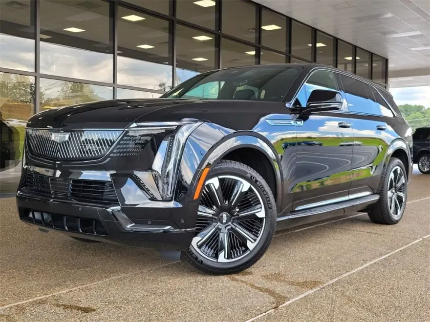 2025 Cadillac Escalade IQ Sport photo 1