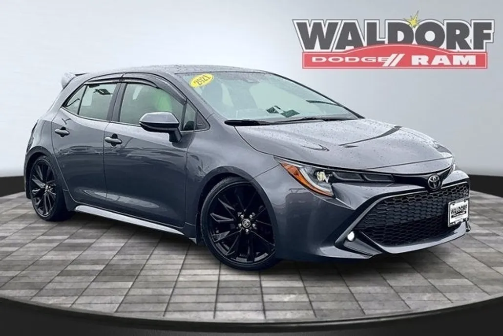 2021 Toyota Corolla SE photo 1