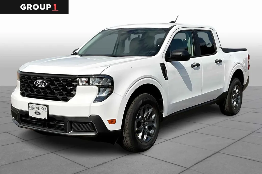 2025 Ford Maverick XLT photo 1