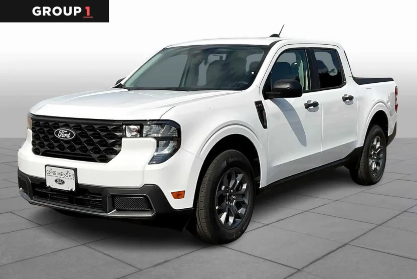 2025 Ford Maverick XLT photo 1