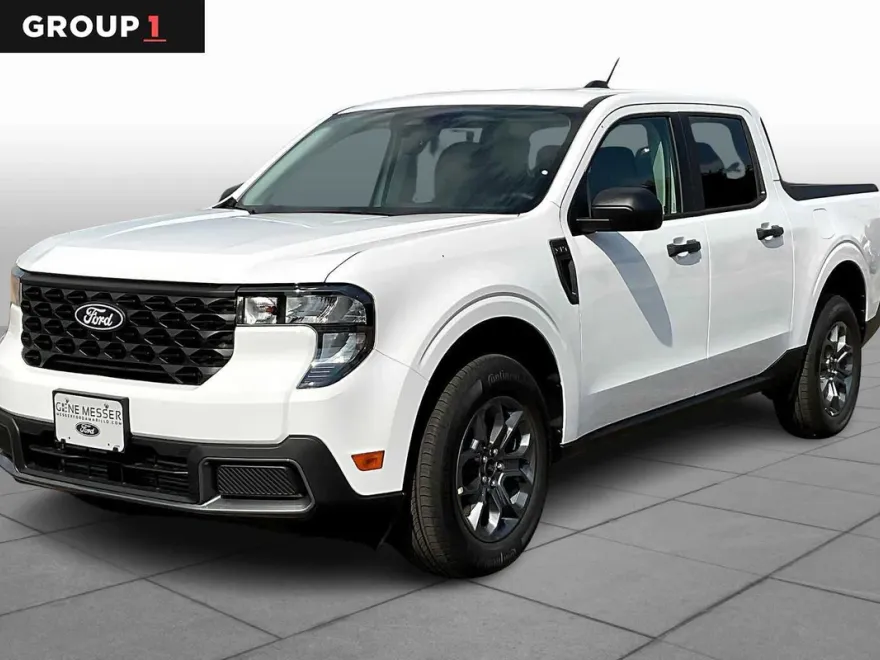 2025 Ford Maverick XLT photo 1