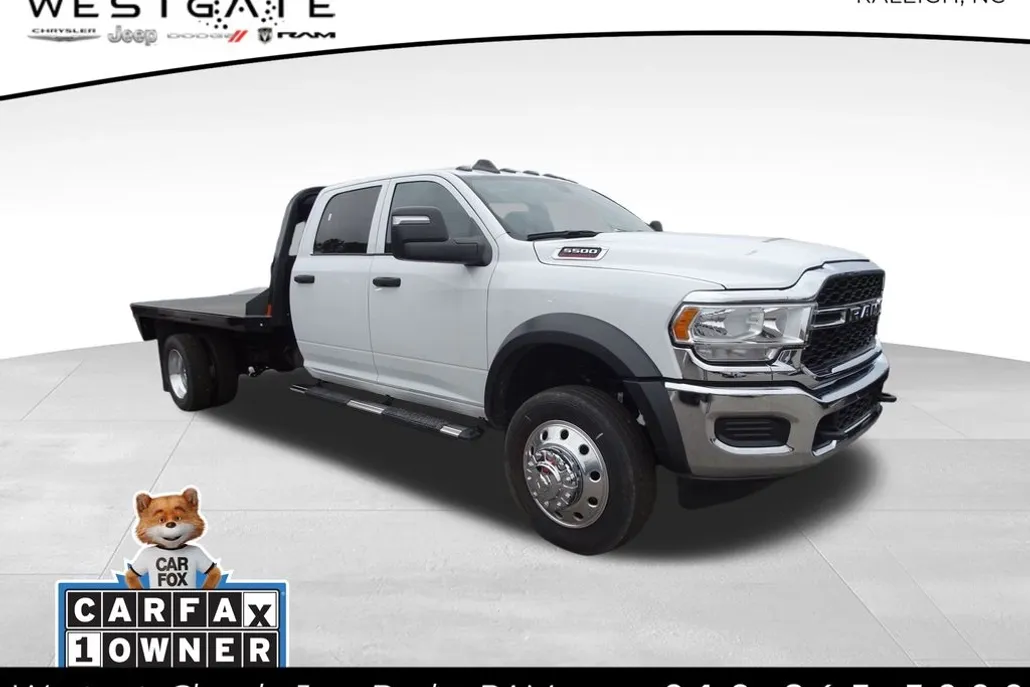 2023 Ram 5500 Tradesman photo 1