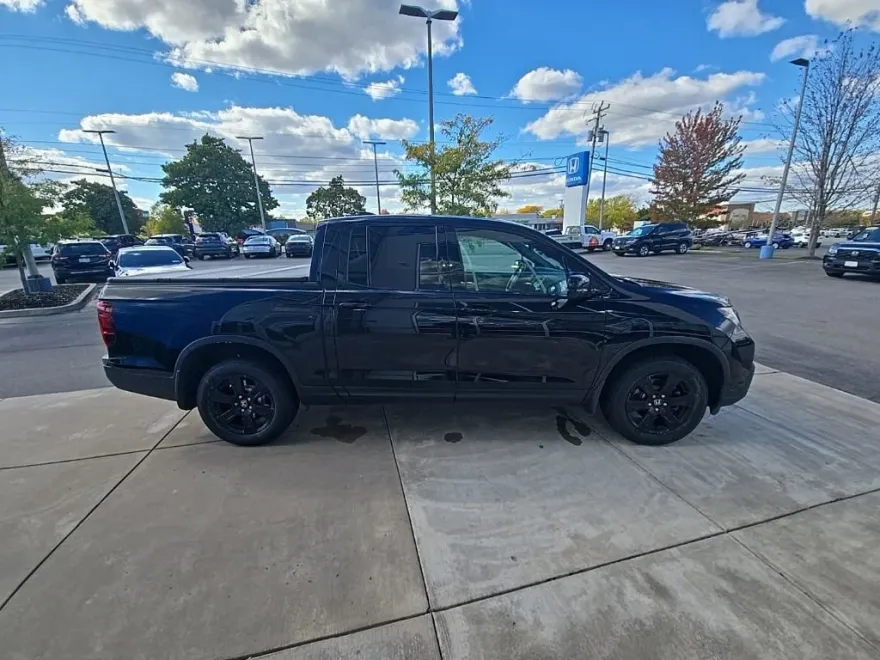 2019 Honda Ridgeline Black Edition photo 1