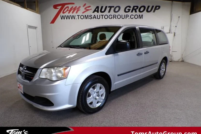 2012 Dodge Grand Caravan SE photo 1
