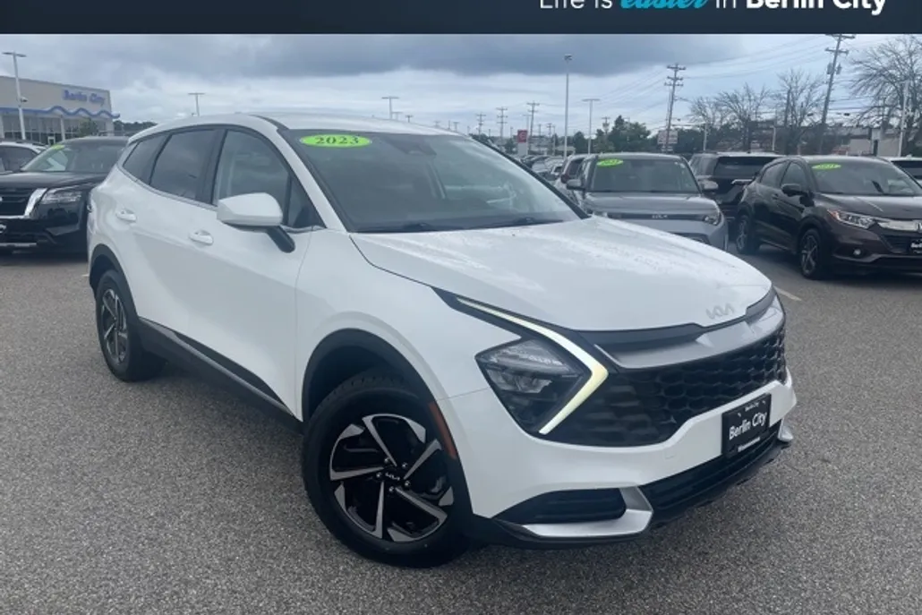 2023 Kia Sportage Hybrid LX photo 1