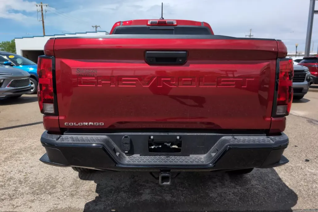 2024 Chevrolet Colorado Trail Boss photo 1
