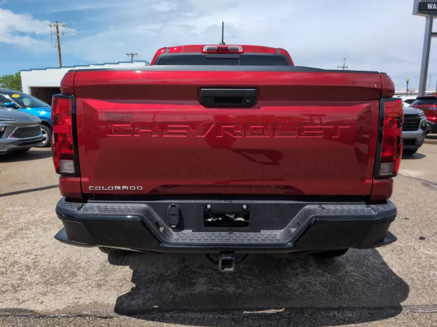 2024 Chevrolet Colorado Trail Boss photo 1