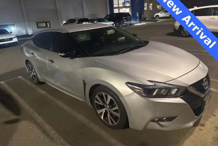 2018 Nissan Maxima SV photo 1
