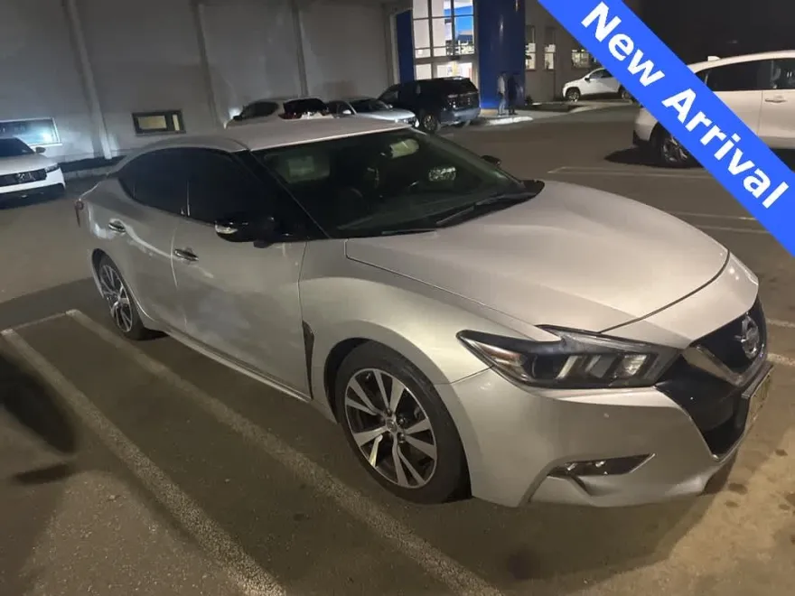 2018 Nissan Maxima SV photo 1