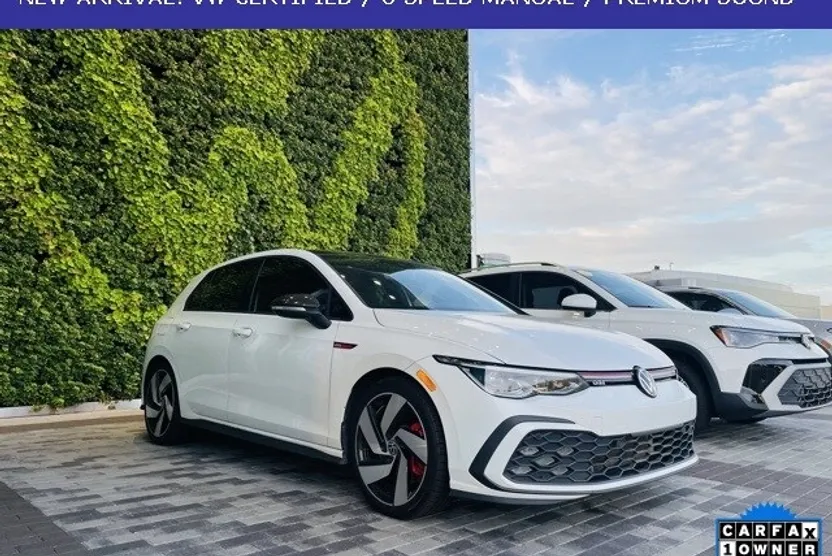 2023 Volkswagen Golf GTI SE photo 1