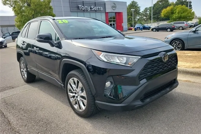 2020 Toyota RAV4 XLE Premium photo 1