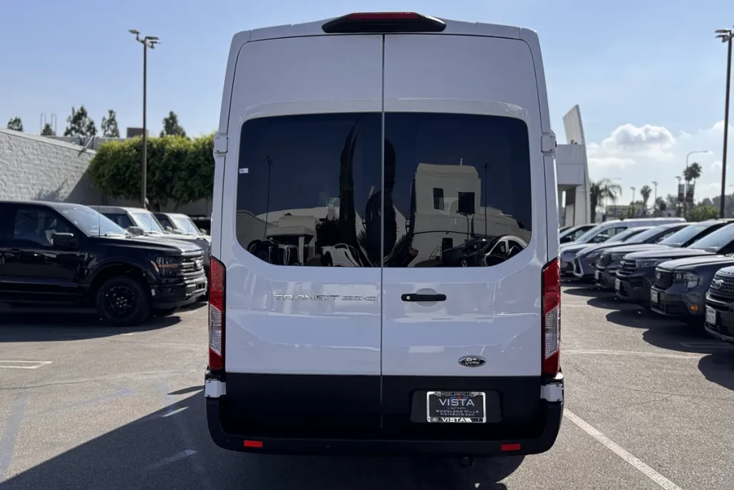 2024 Ford Transit Passenger XL photo 1