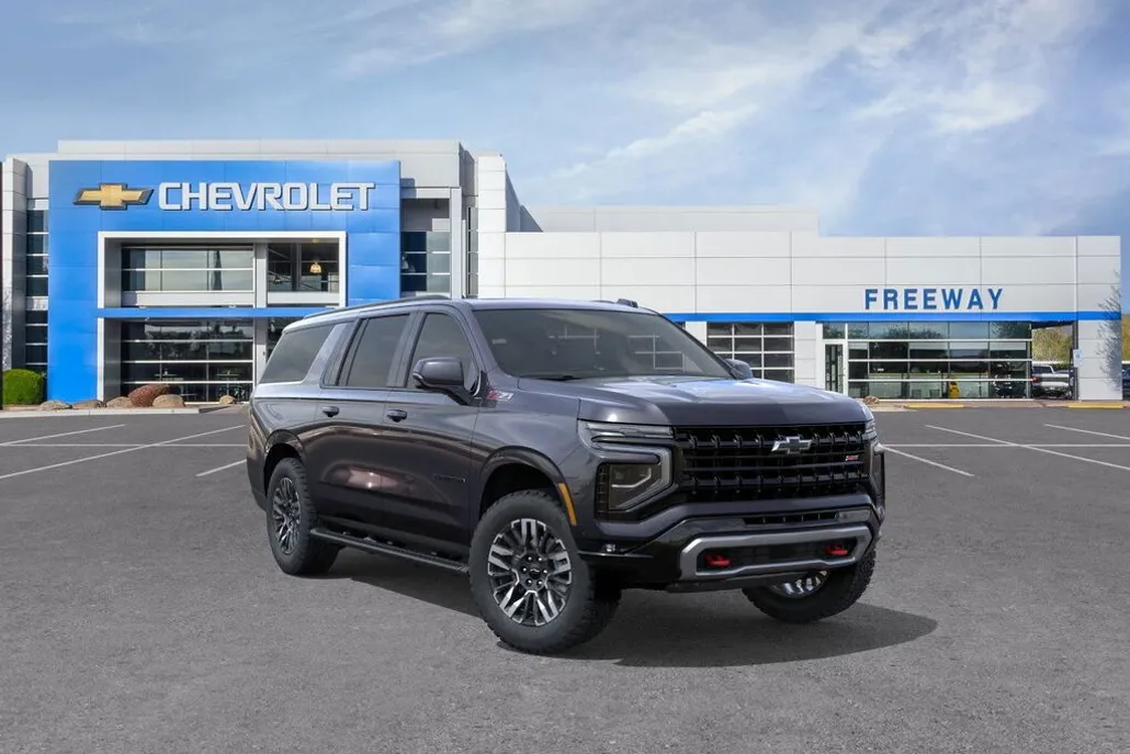 2026 Chevrolet Suburban Z71 photo 1