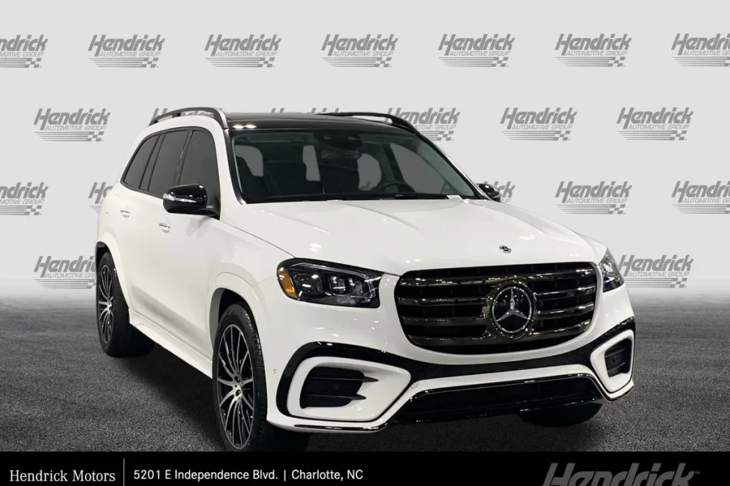 2026 Mercedes Benz GLS 450 4MATIC photo 1