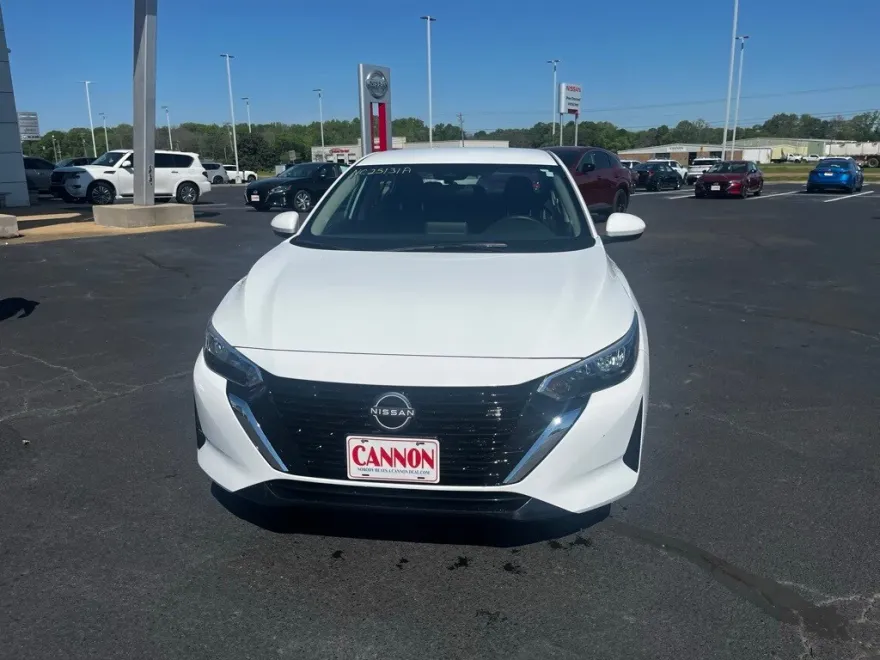 2024 Nissan Sentra SV photo 1