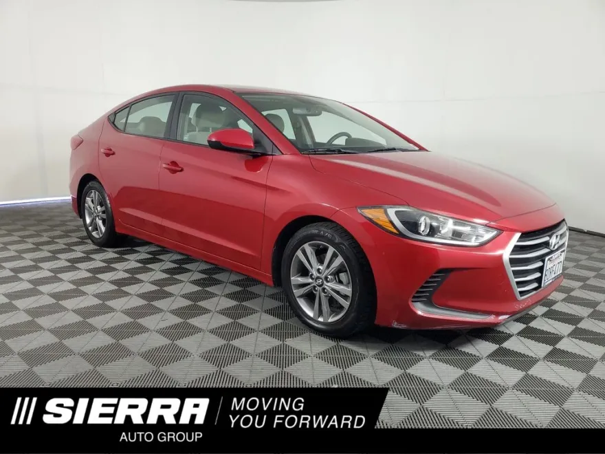 2018 Hyundai Elantra SEL photo 1