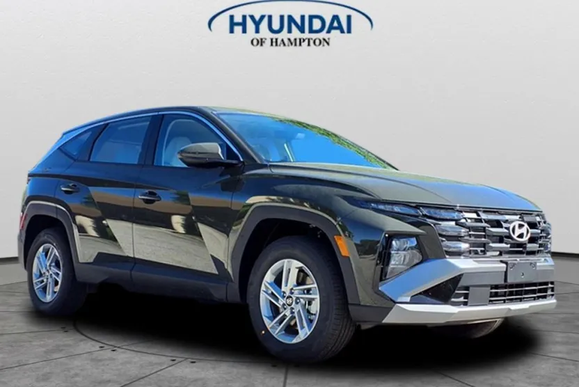 2025 Hyundai Tucson SE photo 1
