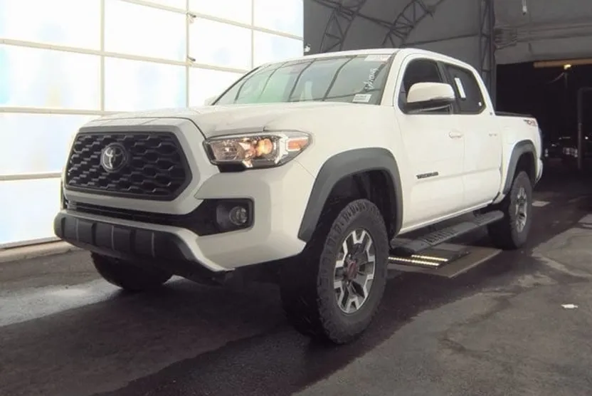 2021 Toyota Tacoma TRD Off-Road photo 1