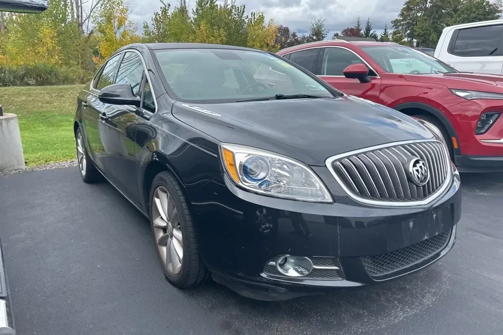 2013 Buick Verano Base photo 1