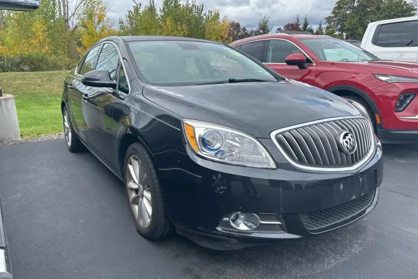 2013 Buick Verano Base photo 1