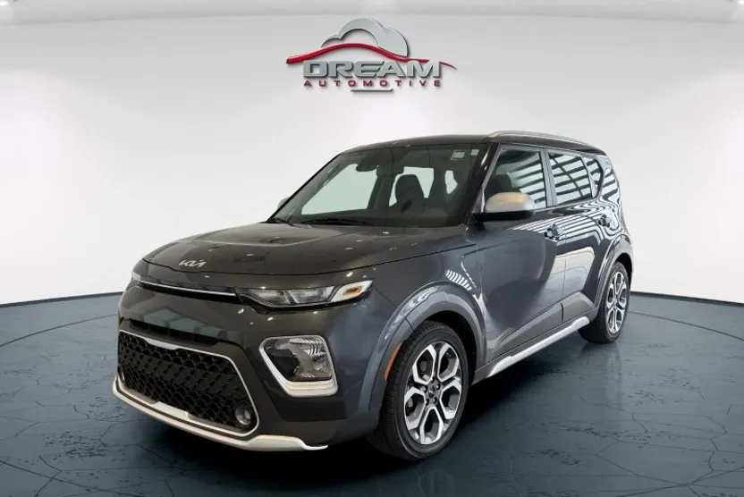 2022 Kia Soul X-Line photo 1