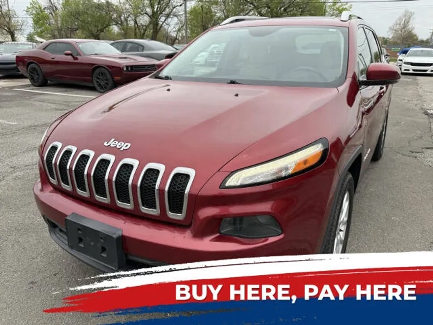 2016 Jeep Cherokee Latitude photo 1
