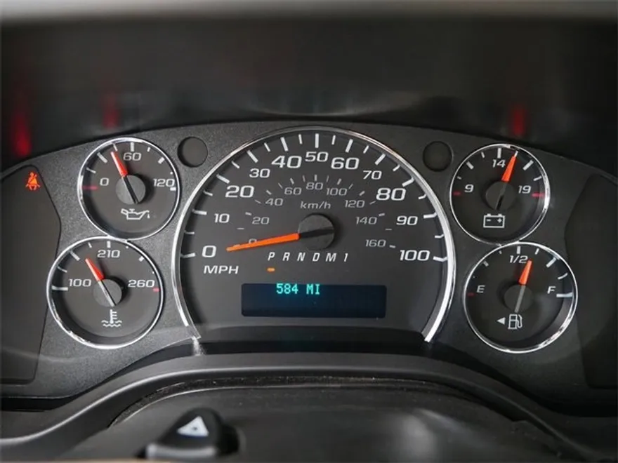 2025 Chevrolet Express 3500 Work Van photo 1
