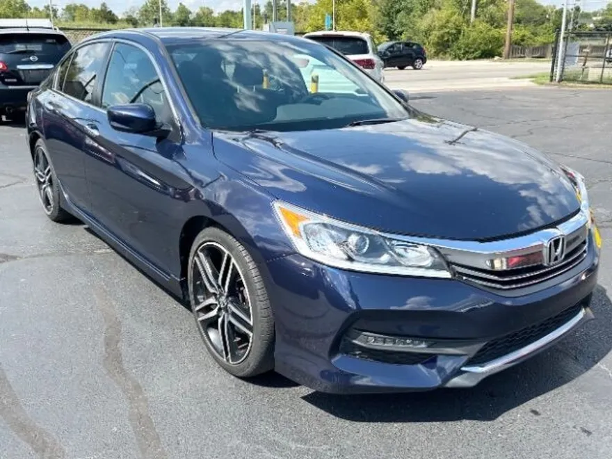 2016 Honda Accord Sport photo 1