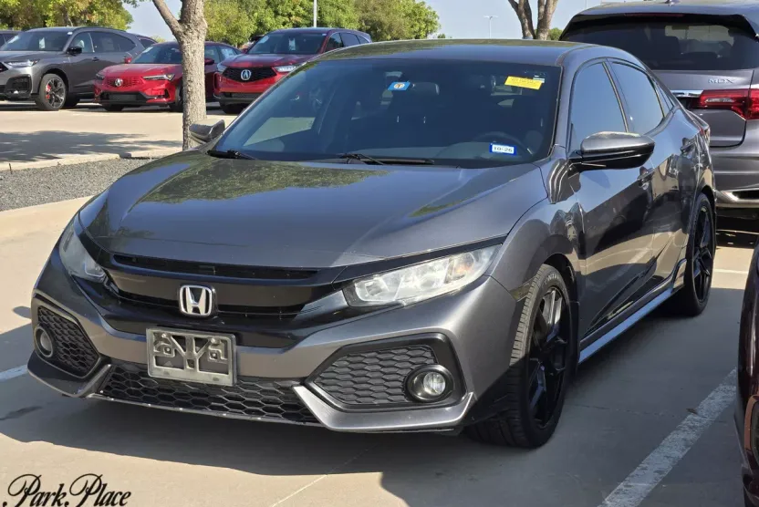 2018 Honda Civic Sport Hatchback photo 1