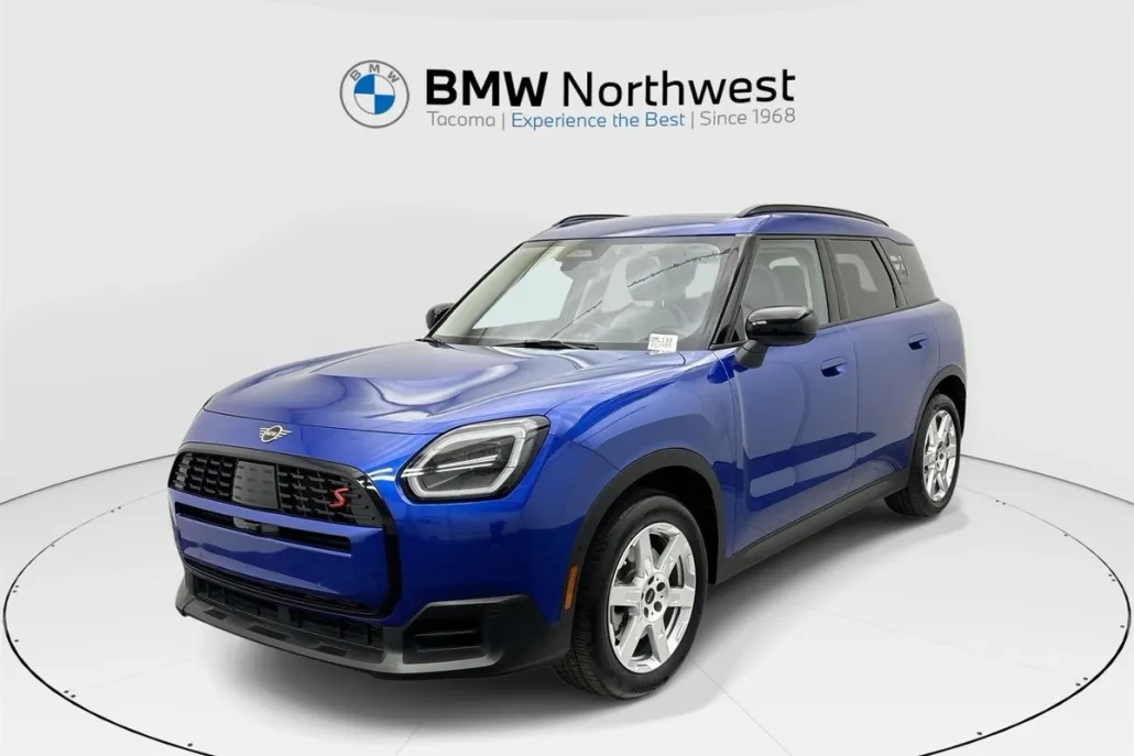 2025 Mini Countryman S Iconic photo 1