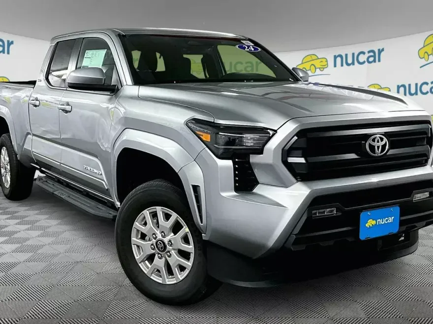 2024 Toyota Tacoma SR5 4x4 photo 1