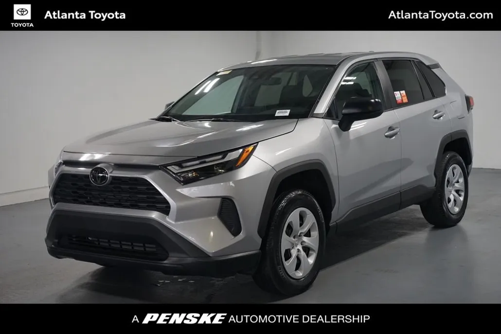 2023 Toyota RAV4 LE photo 1
